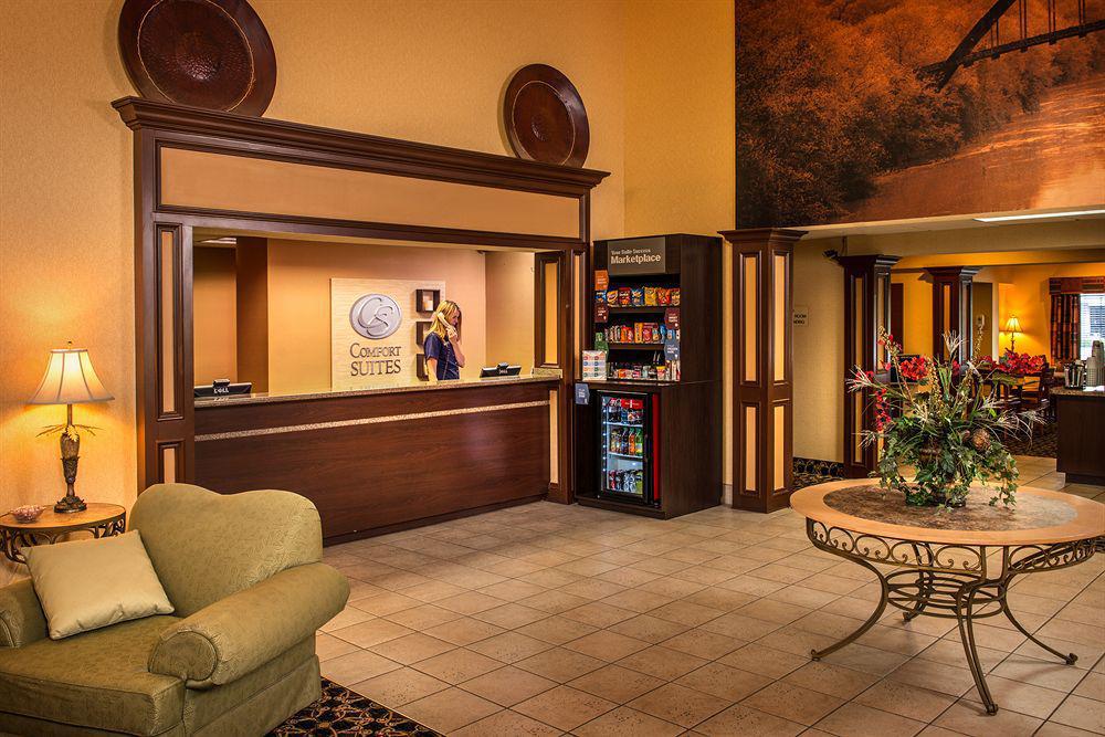 Comfort Suites Prestonsburg West Buitenkant foto
